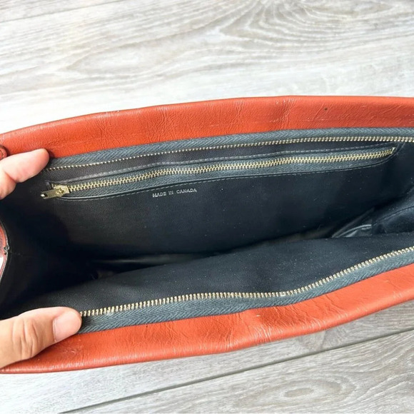 Vintage Brown  Leather Clutch Bag Made in Canada - Picture 7 of 14